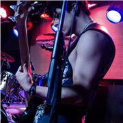 Clases de guitarra y/o bajo desde cero – Para todas las edades y niveles básicos